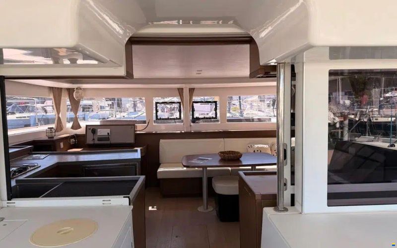 Lagoon 450 F