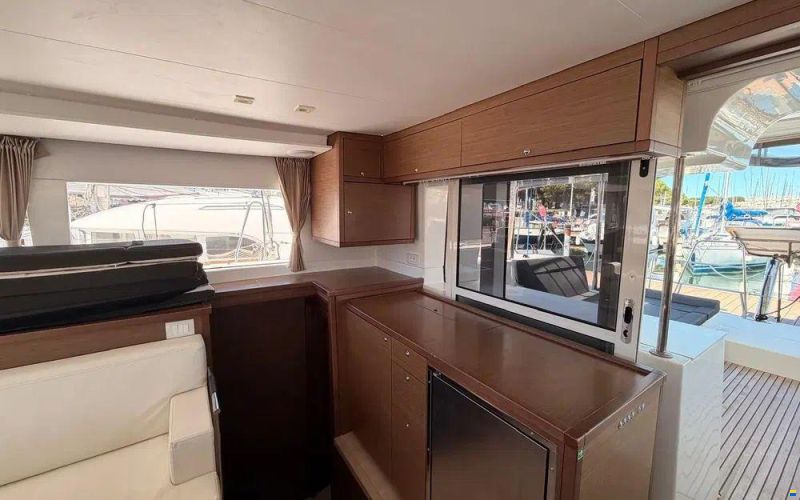 Lagoon 450 F