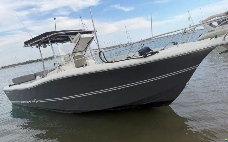 Kelt White Shark 285