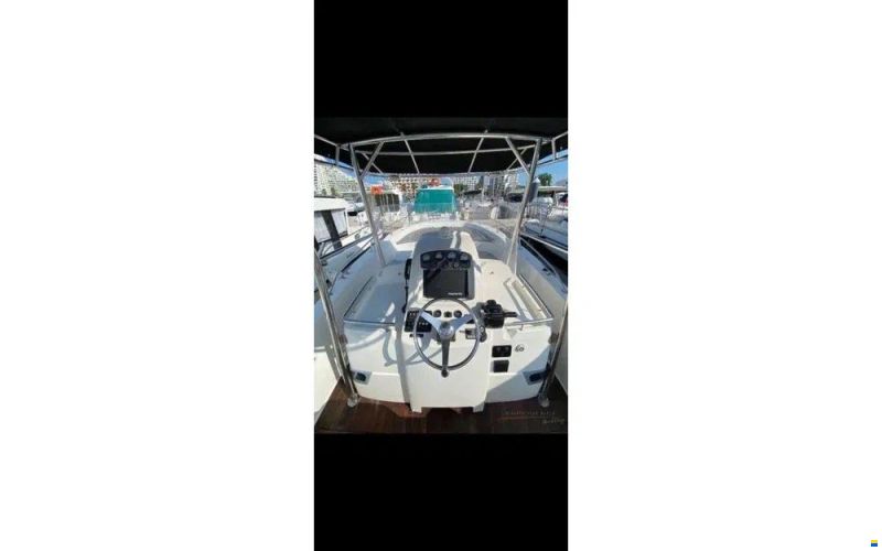 Kelt White Shark 285