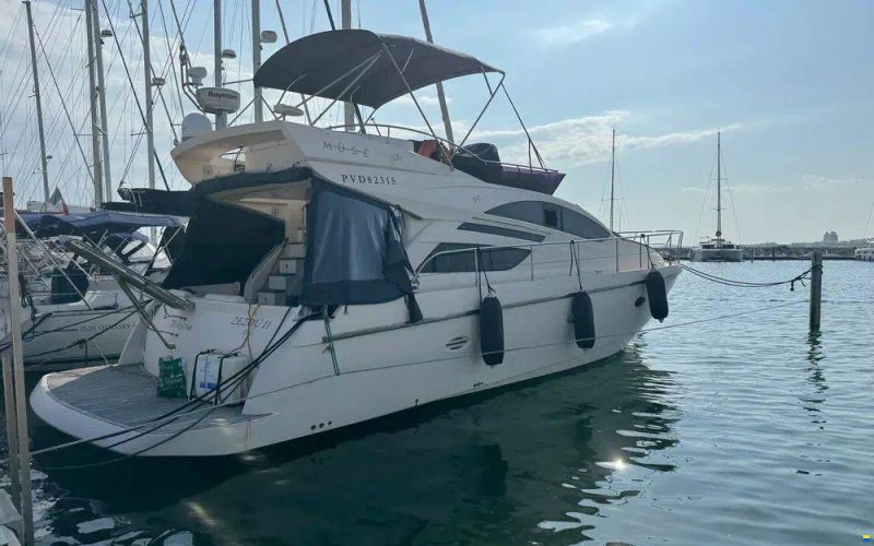 Rodman Muse 44