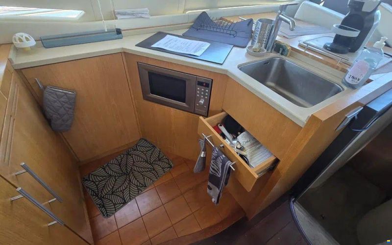 Rodman Muse 44