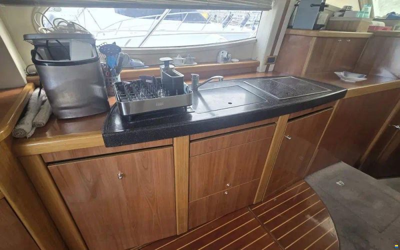 Sealine 42.5