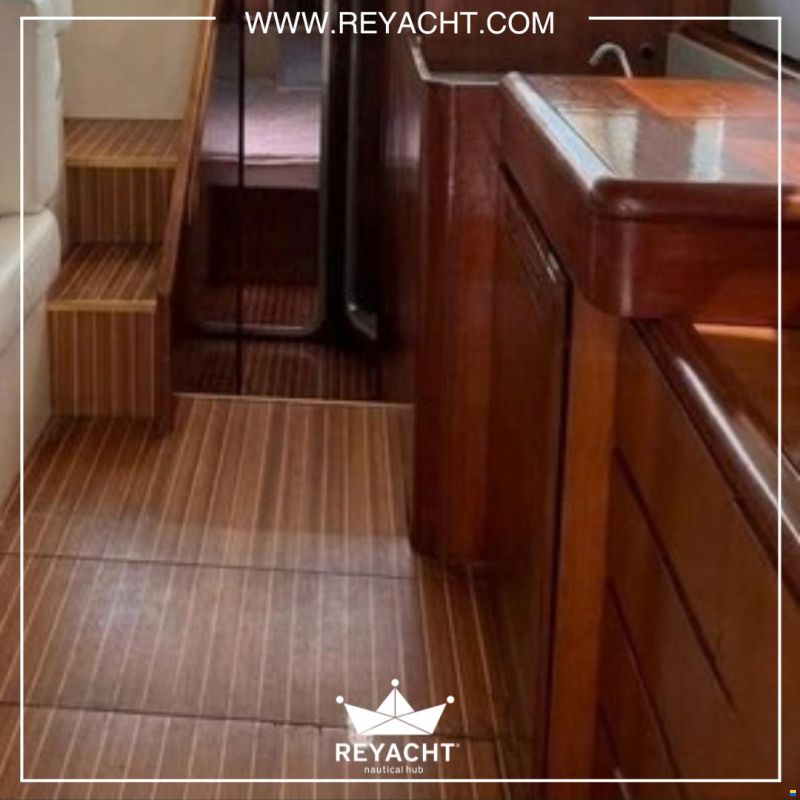 Azimut 37 Fly
