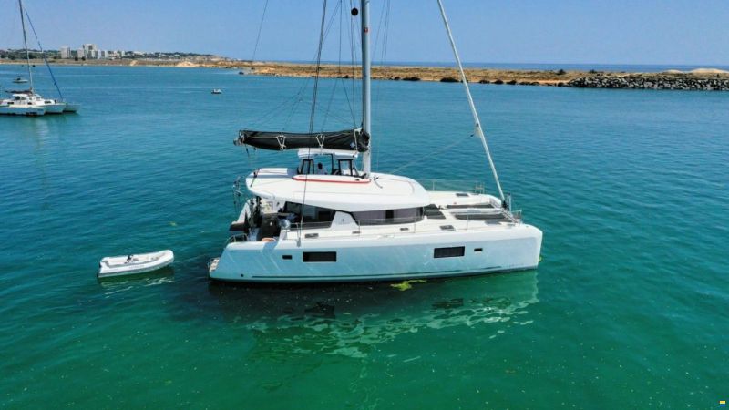 Lagoon 42