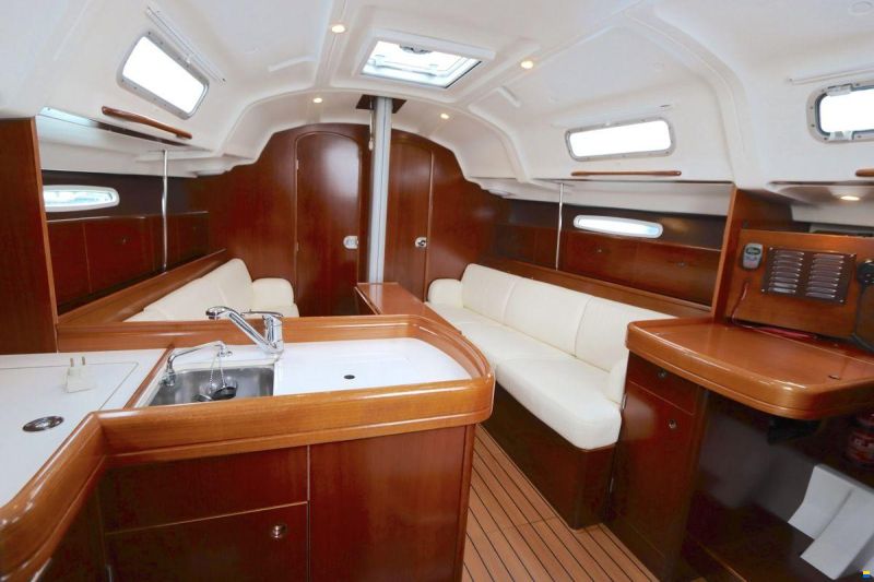 Beneteau First 36.7 Performance uitvoering