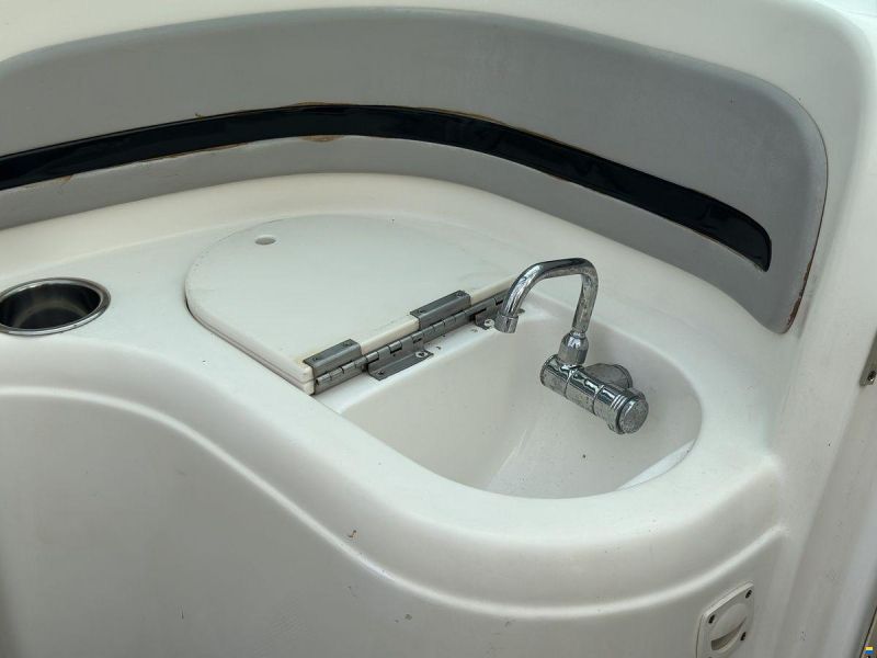Chaparral 325 SSI