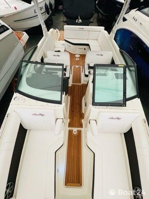 Sea Ray 270 SDXE