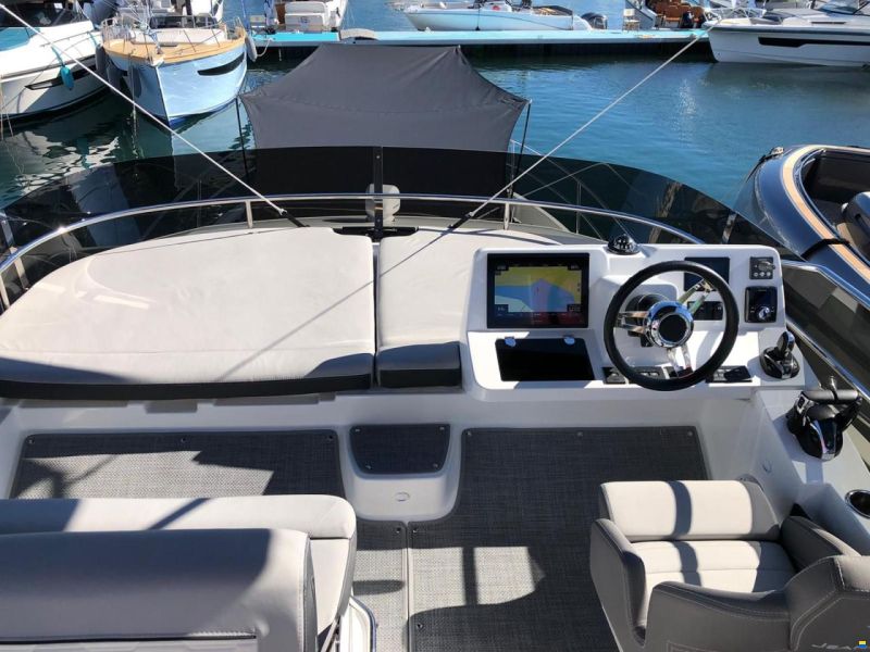 Jeanneau Merry Fisher 1295 Fly