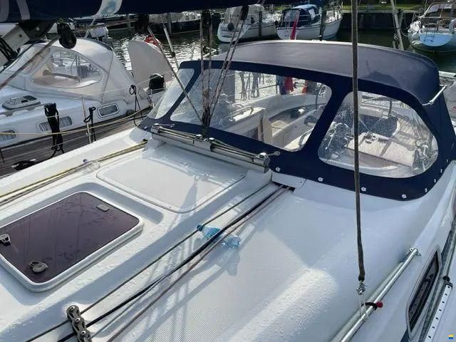 Bavaria 37 3