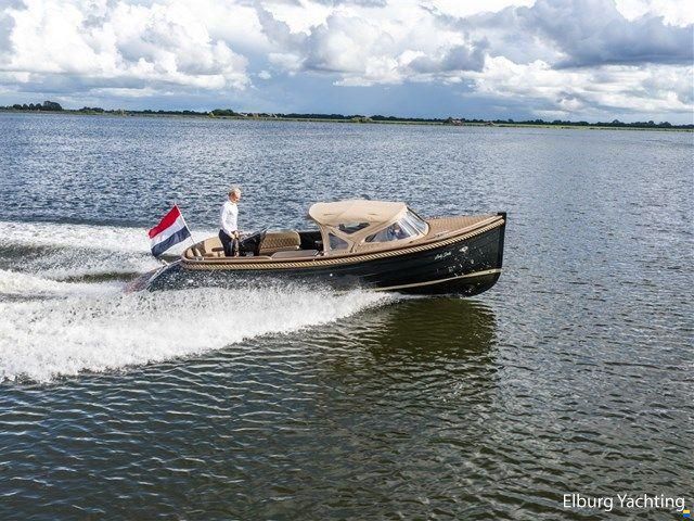 Waterspoor 717 Aviator