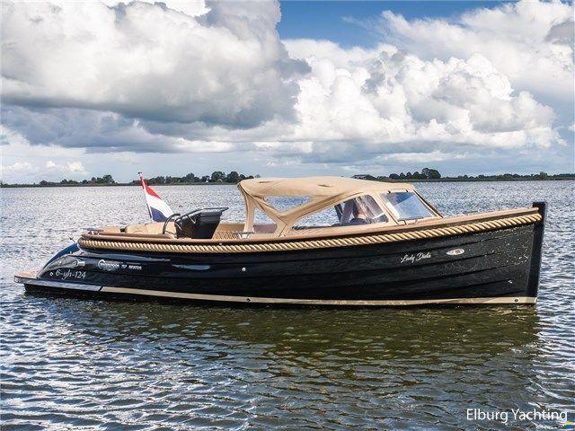 Waterspoor 717 Aviator