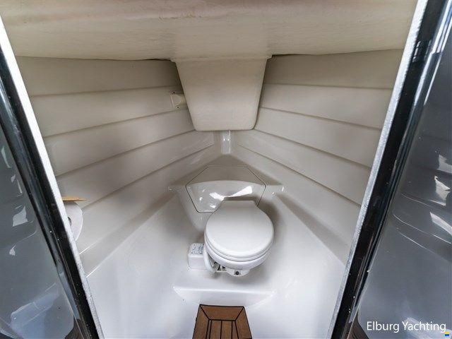 Waterspoor 717 Aviator