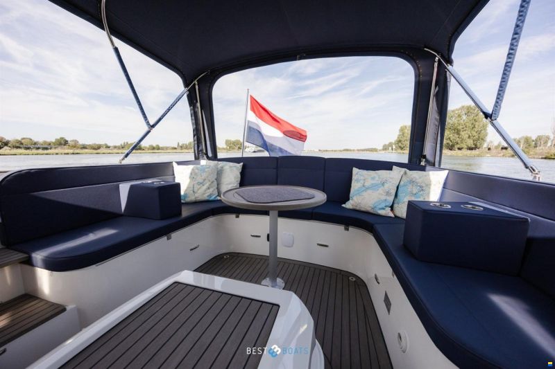 Antaris Seventy7 Cabin