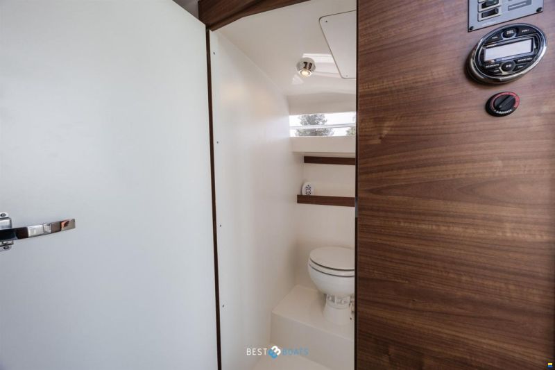 Antaris Seventy7 Cabin