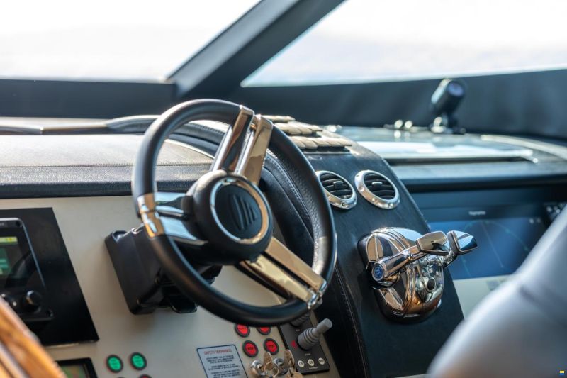 Fairline Squadron 78