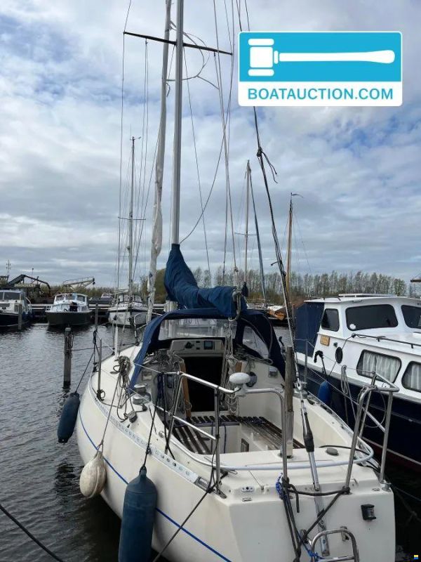 Beneteau First 30