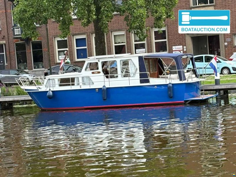 Motorboat 1050