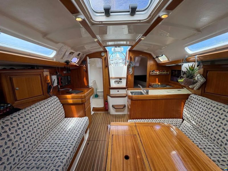Dufour 35 CLASSIC