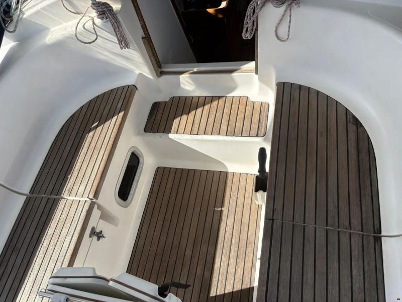 Dufour 35 CLASSIC