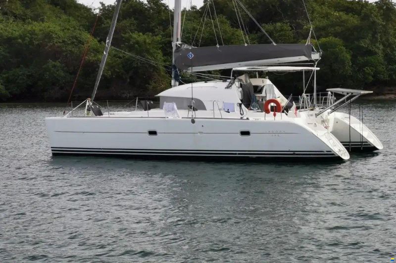 Lagoon 380