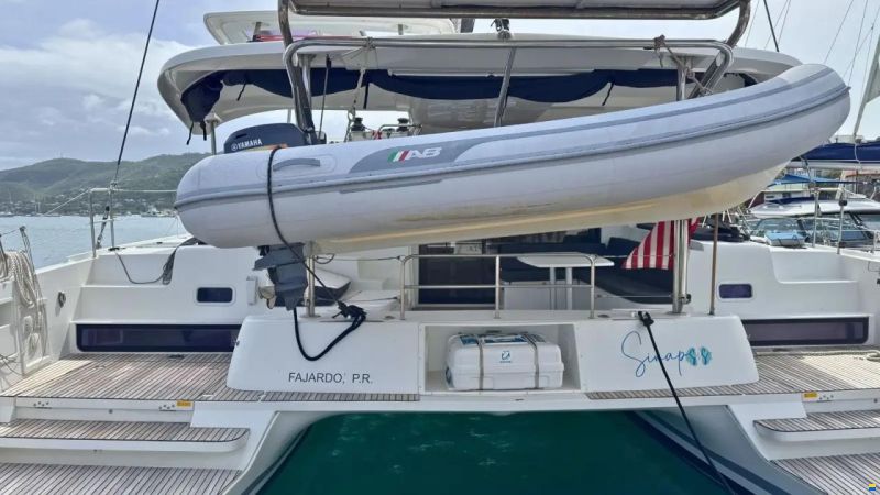 Lagoon 42