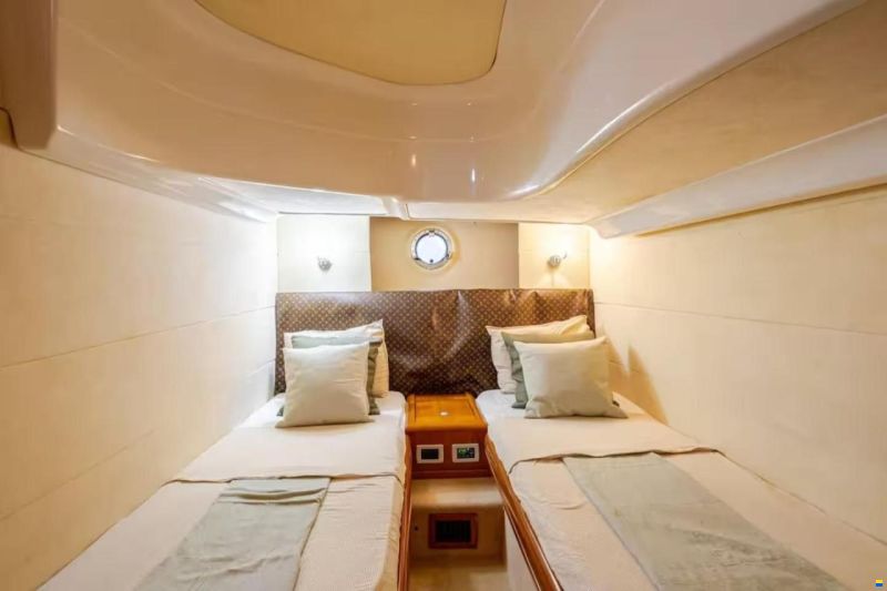 Cranchi Mediterranee 47