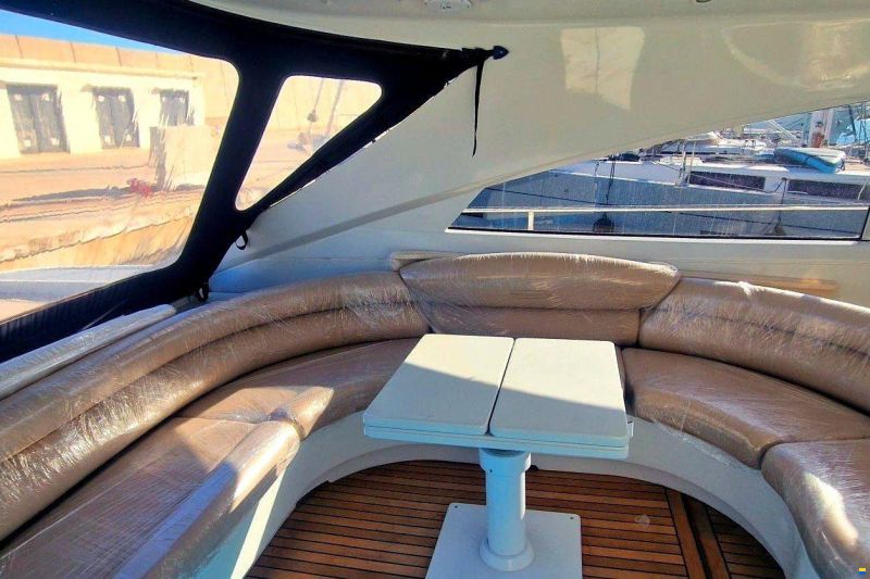 Pershing 65