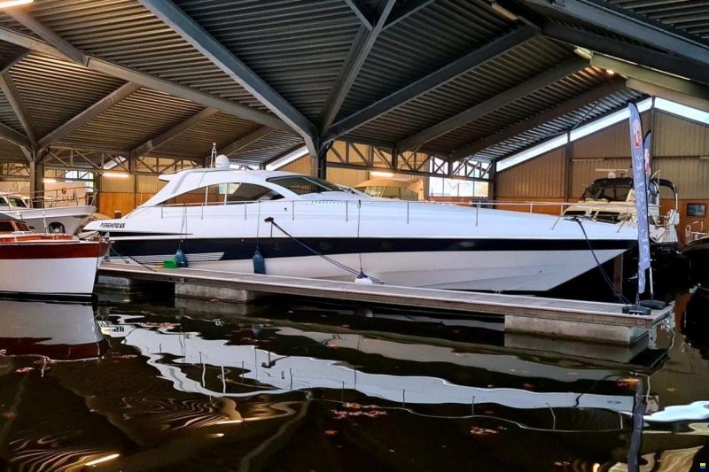 Pershing 65