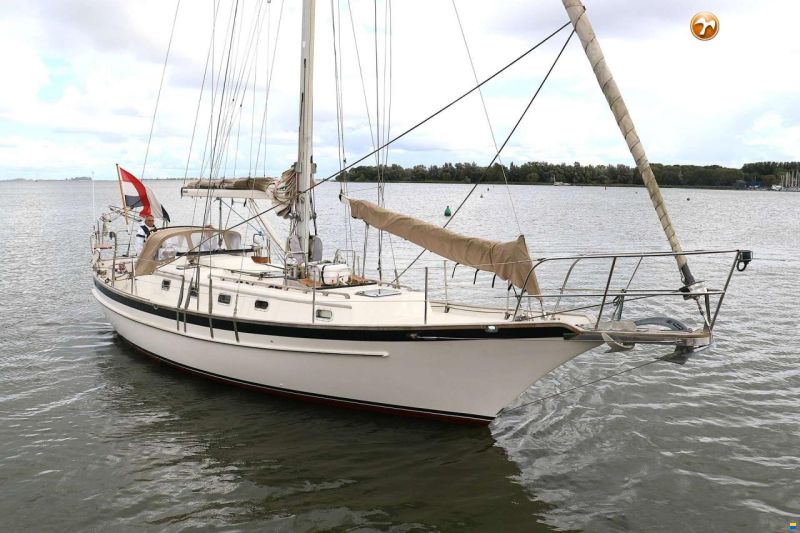 Cabo Rico 38