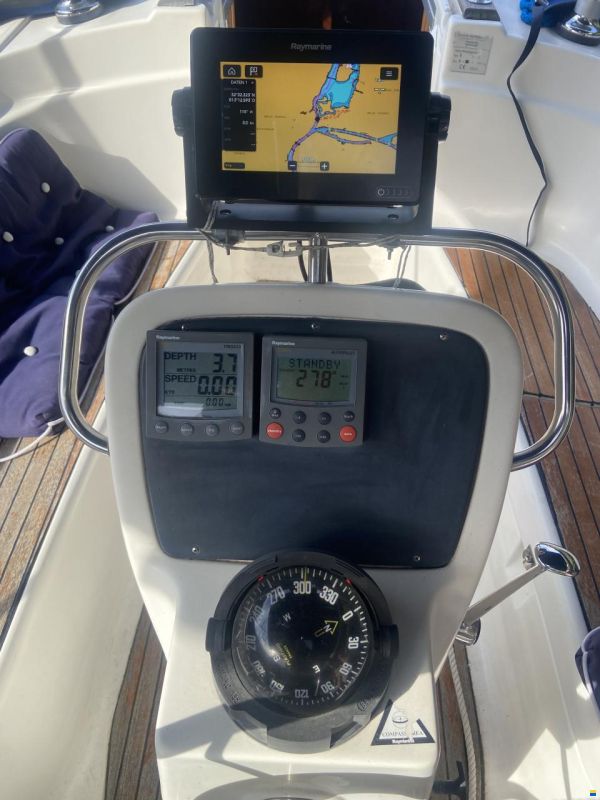 Bavaria 32