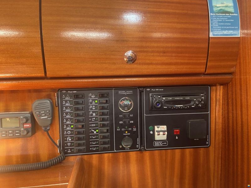 Bavaria 32