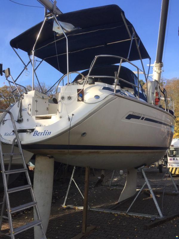 Bavaria 32