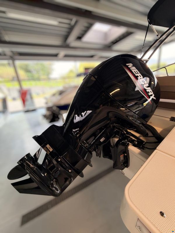 Quicksilver 675 Bowrider