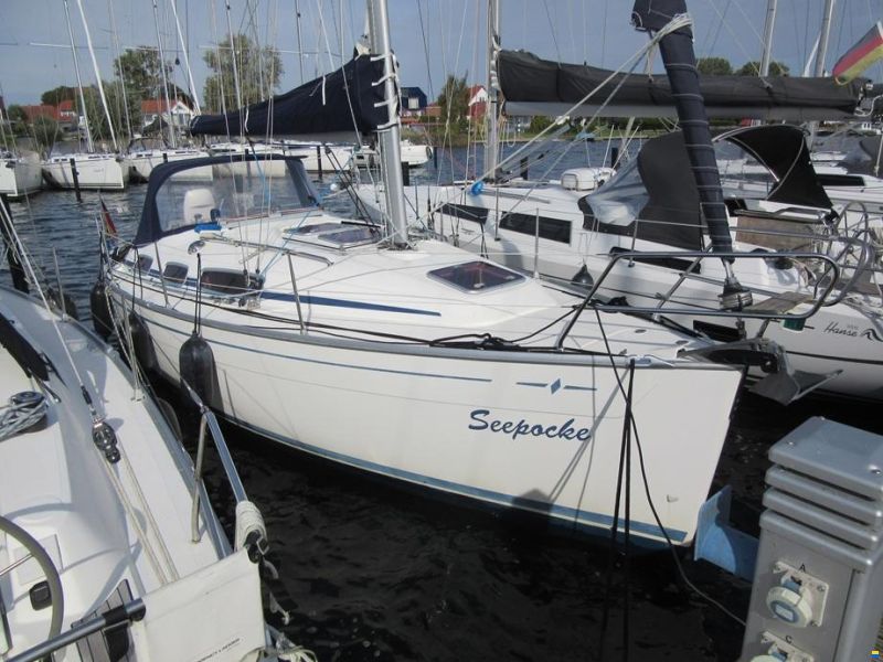 Bavaria 31 cruiser