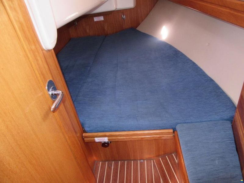 Bavaria 31 cruiser