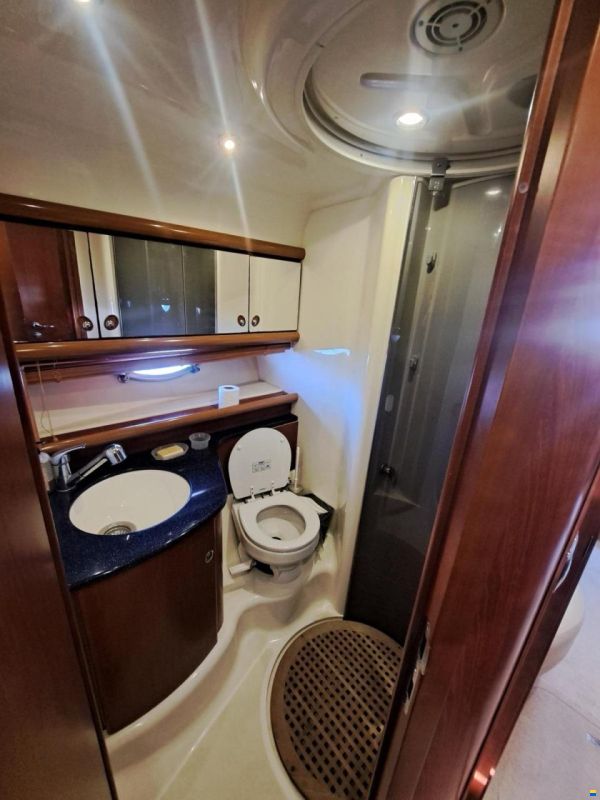 Azimut Atlantis 42