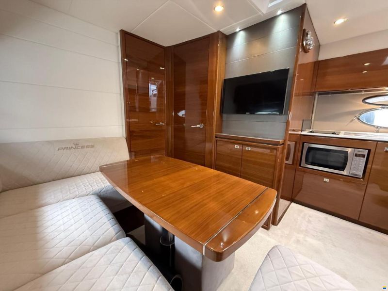 Princess V39