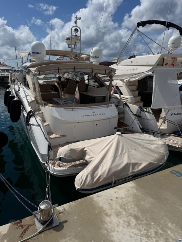 Princess V39