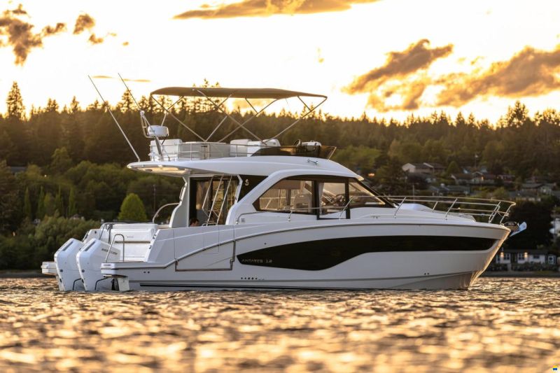 Beneteau Antares 12 Fly
