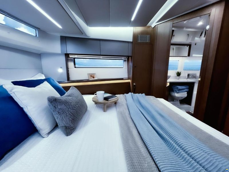 Beneteau Antares 12 Fly