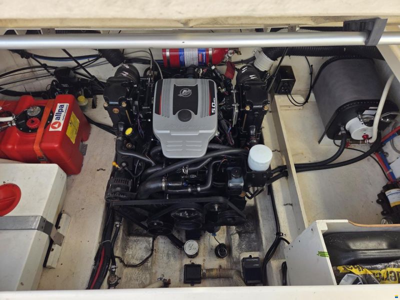 Sea Ray 255 Sundancer