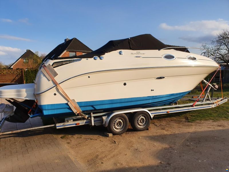 Sea Ray 255 Sundancer