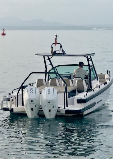 Axopar 28 T-TOP