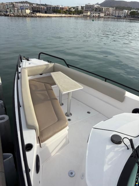 Axopar 28 T-TOP