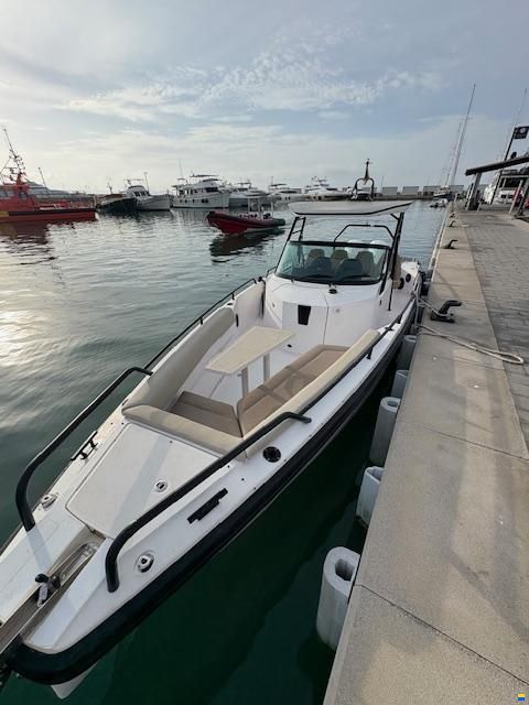 Axopar 28 T-TOP