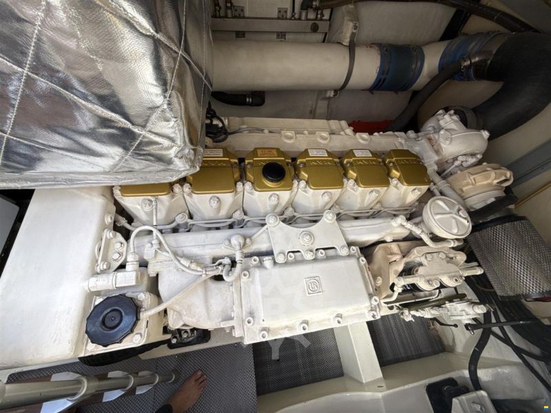 Pershing 43'