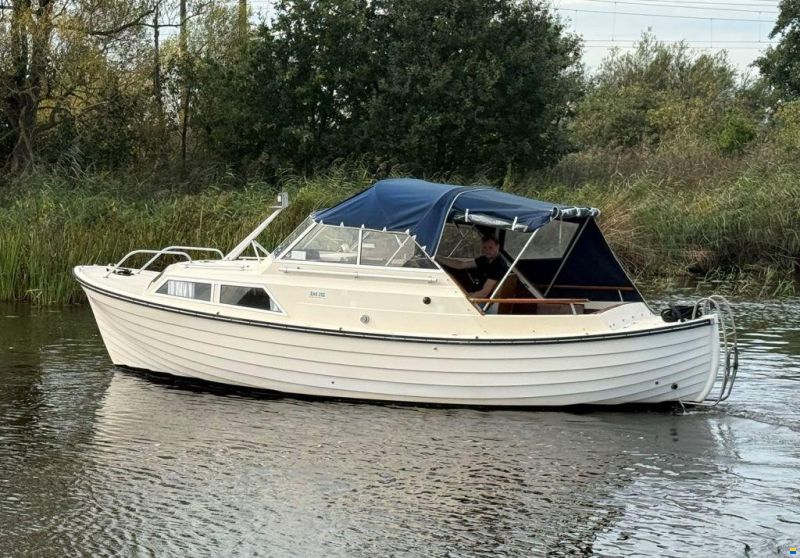 Marex 24 SunCab
