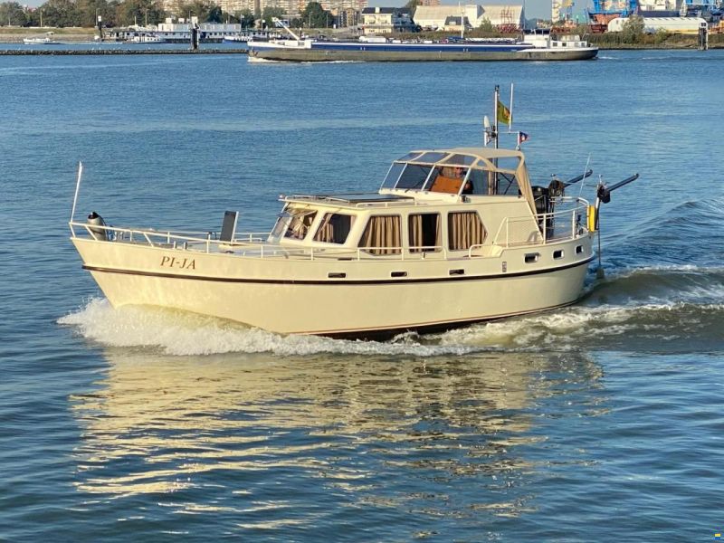 Monty Bank Kotter 42 AK Cabrio