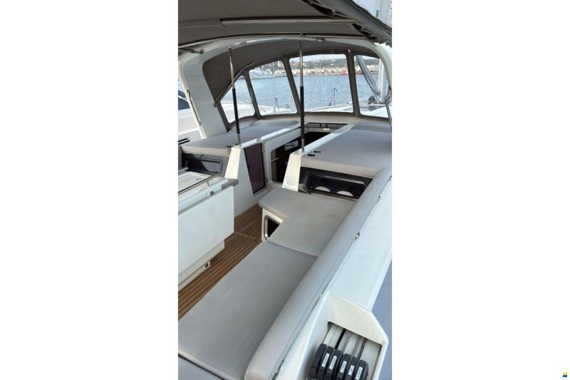 Beneteau Oceanis 51.1
